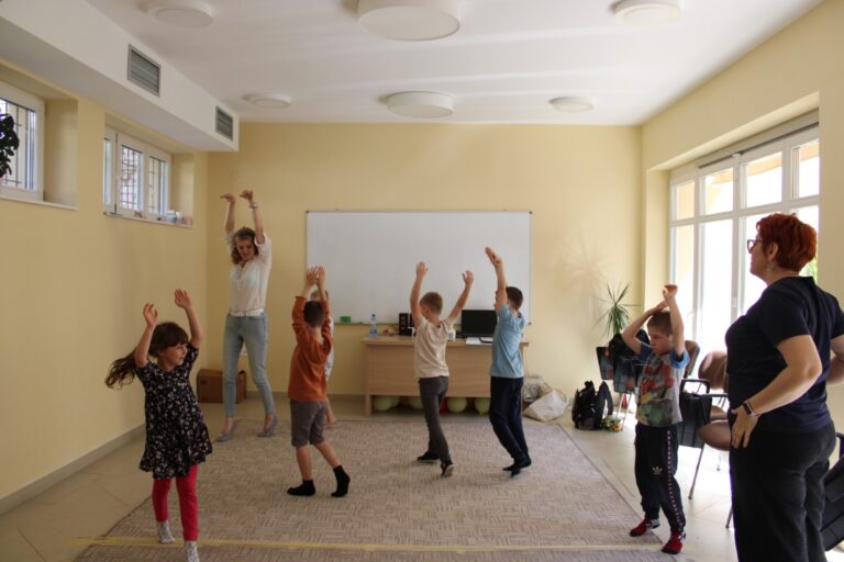 Kézen Fogva – Fejlesztőkuckó (2024.06.15.)