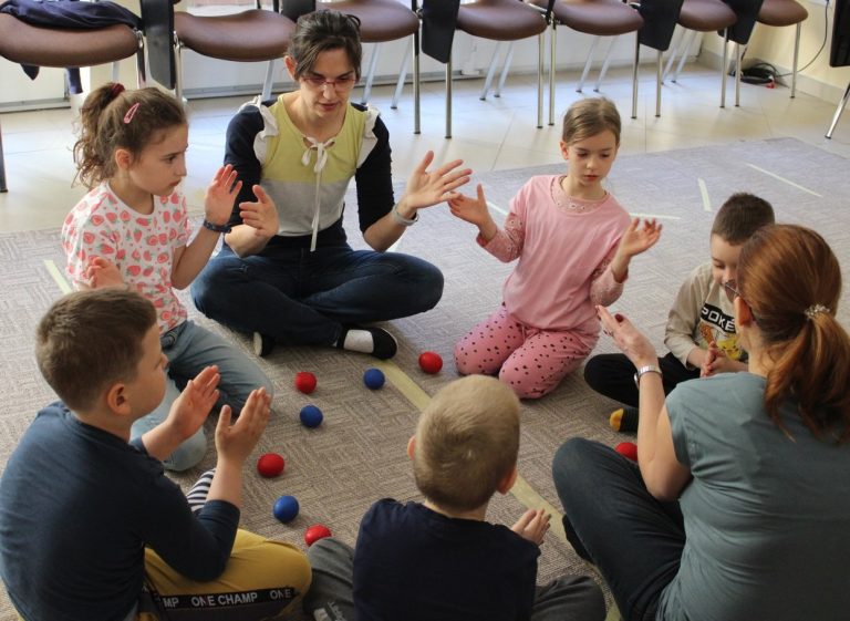 Kézen Fogva – Fejlesztőkuckó (2025.04.12.)