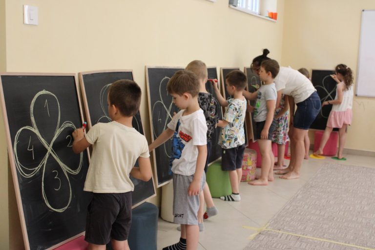 Kézen Fogva – Fejlesztőkuckó (2025.06.07.)