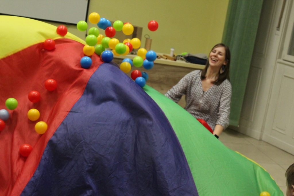 Kiugrott a gombóc – foglalkozás 0-3 éveseknek (2025.12.23.)