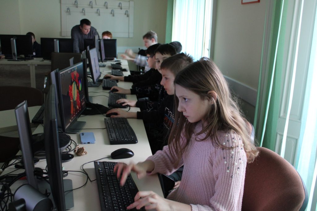 Figma fantasy – informatikai tábor, idősebb csoport (2026.01.06.)