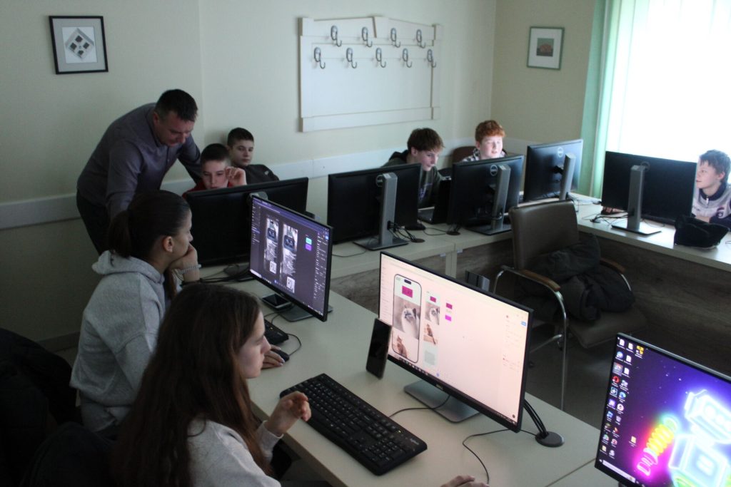 Figma fantasy – informatikai tábor, idősebb csoport (2026.01.08.)