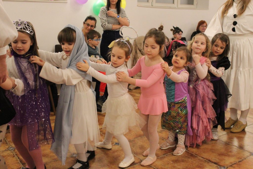 Farsangi táncház a Juhász zenekarral (2026.01.29.)