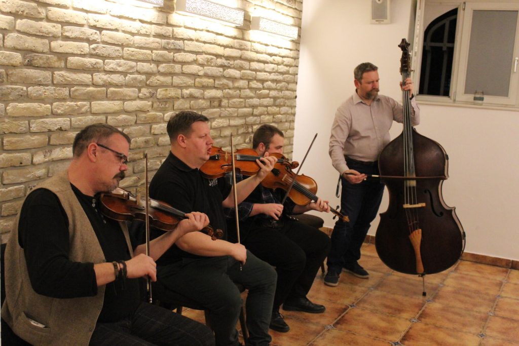 Táncház a Juhász zenekarral (2026.02.26.)