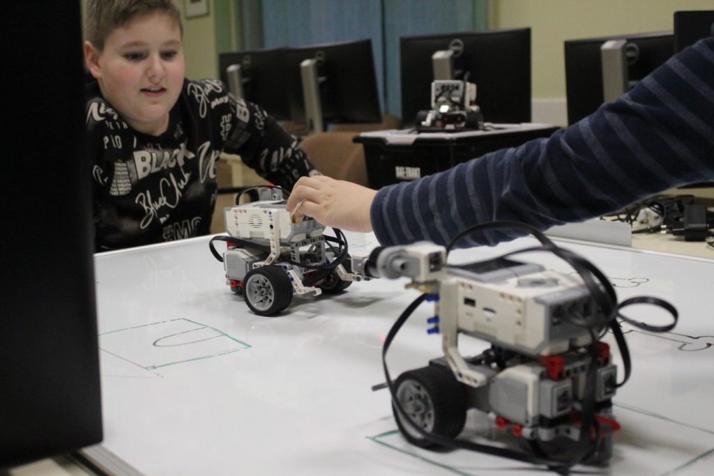 LEGO robotika foglalkozás 8-11 éveseknek (2026.03.12.)