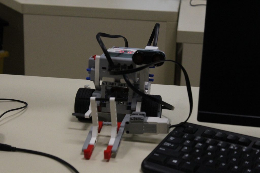 LEGO robotika foglalkozás 8-11 éveseknek (2026.04.23.)